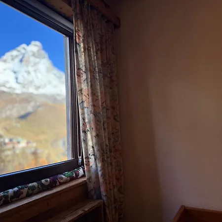 アパートホテル Petit Tibet ブレウイル・チェルヴィナイア