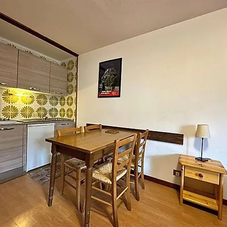 Apartmanhotel Petit Tibet 3*