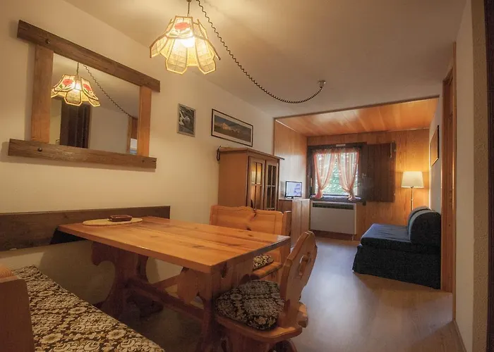 Petit Tibet Aparthotel