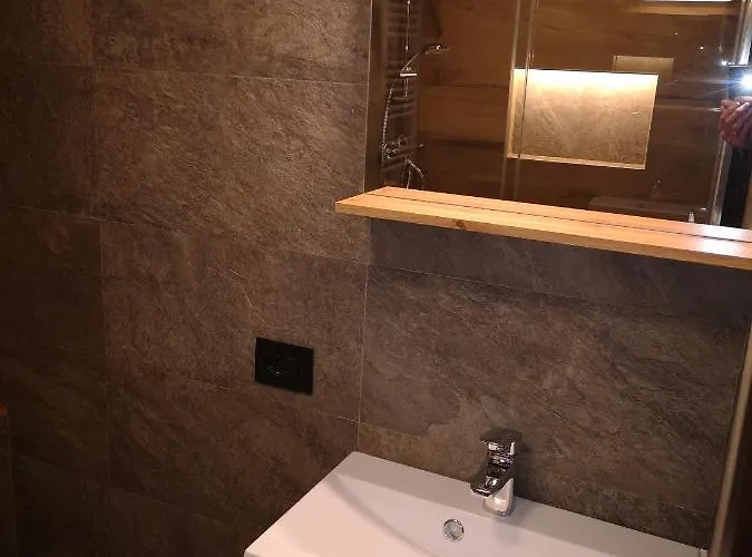 Petit Tibet ブレウイル・チェルヴィナイア