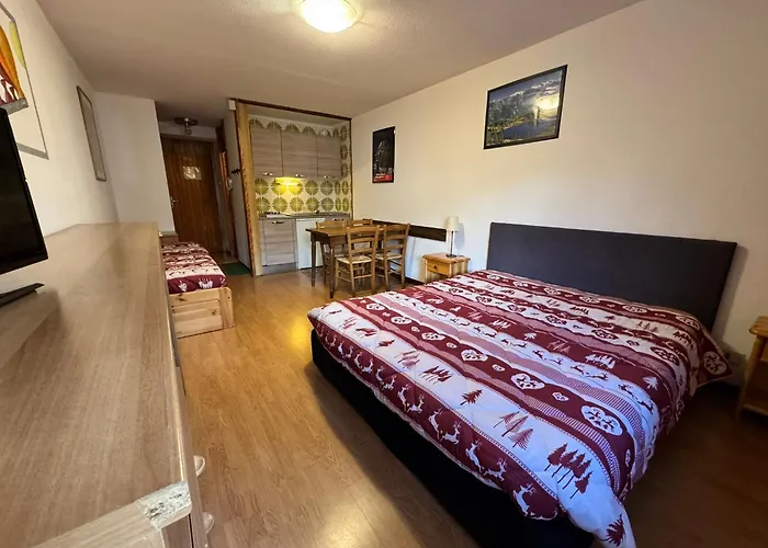 Petit Tibet アパートホテル