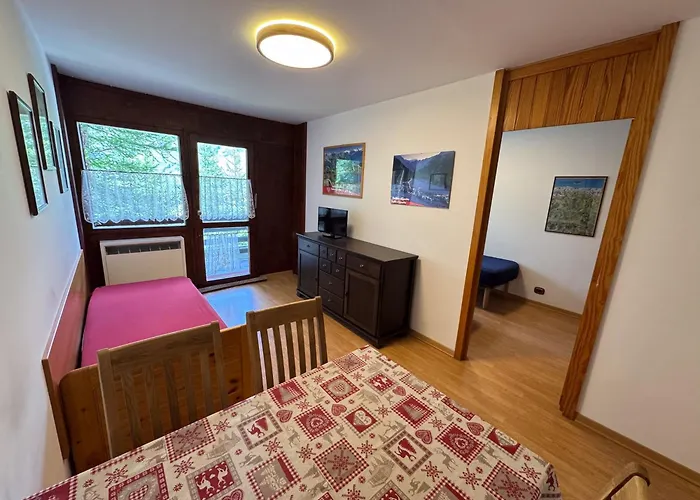 Petit Tibet Aparthotel 3*