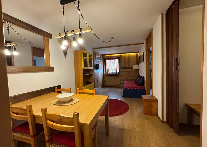 アパートホテル Petit Tibet 3*