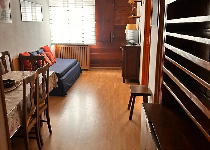 Petit Tibet Aparthotel