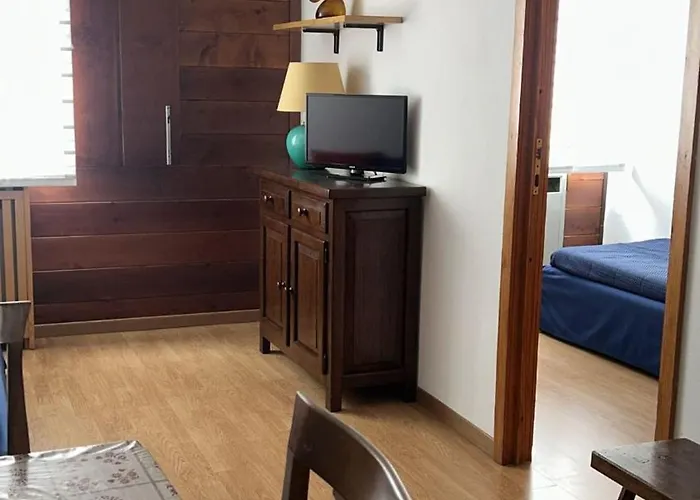 Aparthotel Petit Tibet 3*