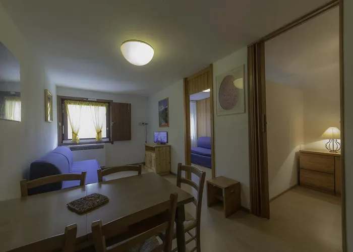 Aparthotel Petit Tibet 3*