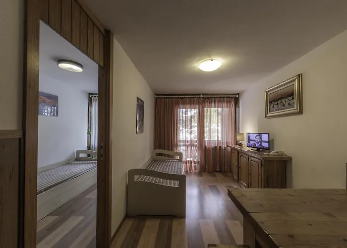 Aparthotel Petit Tibet